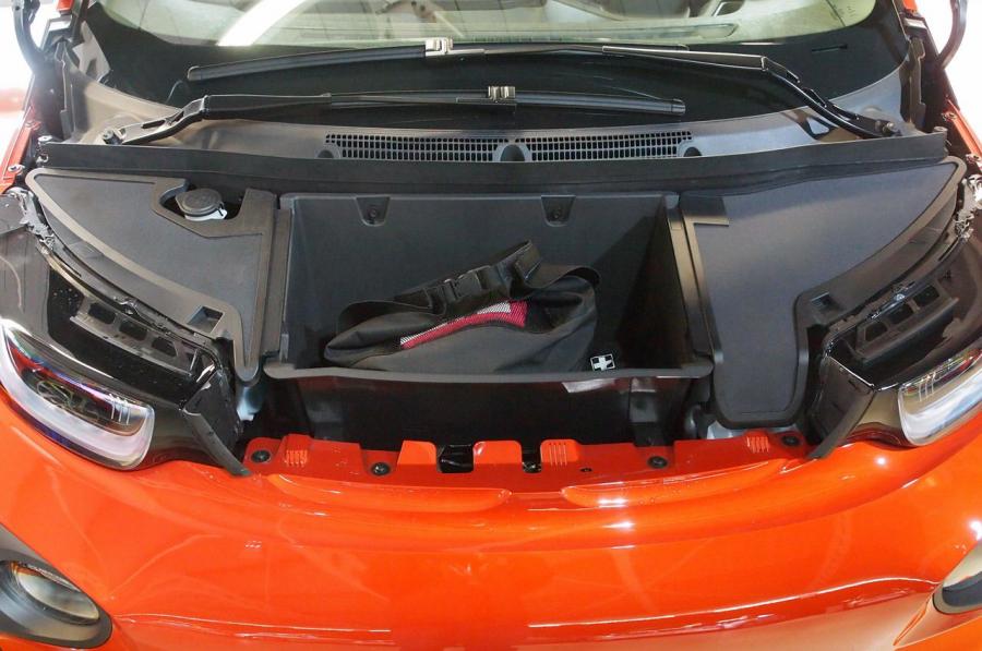  BMW i3 2014 года  (фото 44 из 240)